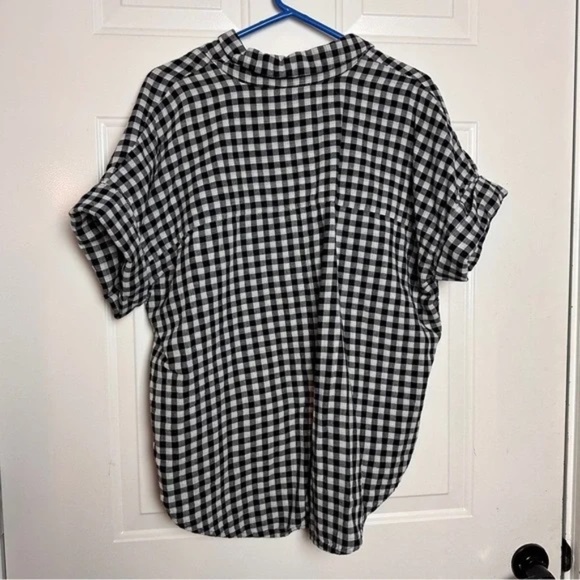 Madewell black white checkered plaid split neck top size Large - Picture 4 of 5